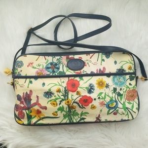 Vintage Gucci Crossbody Clutch